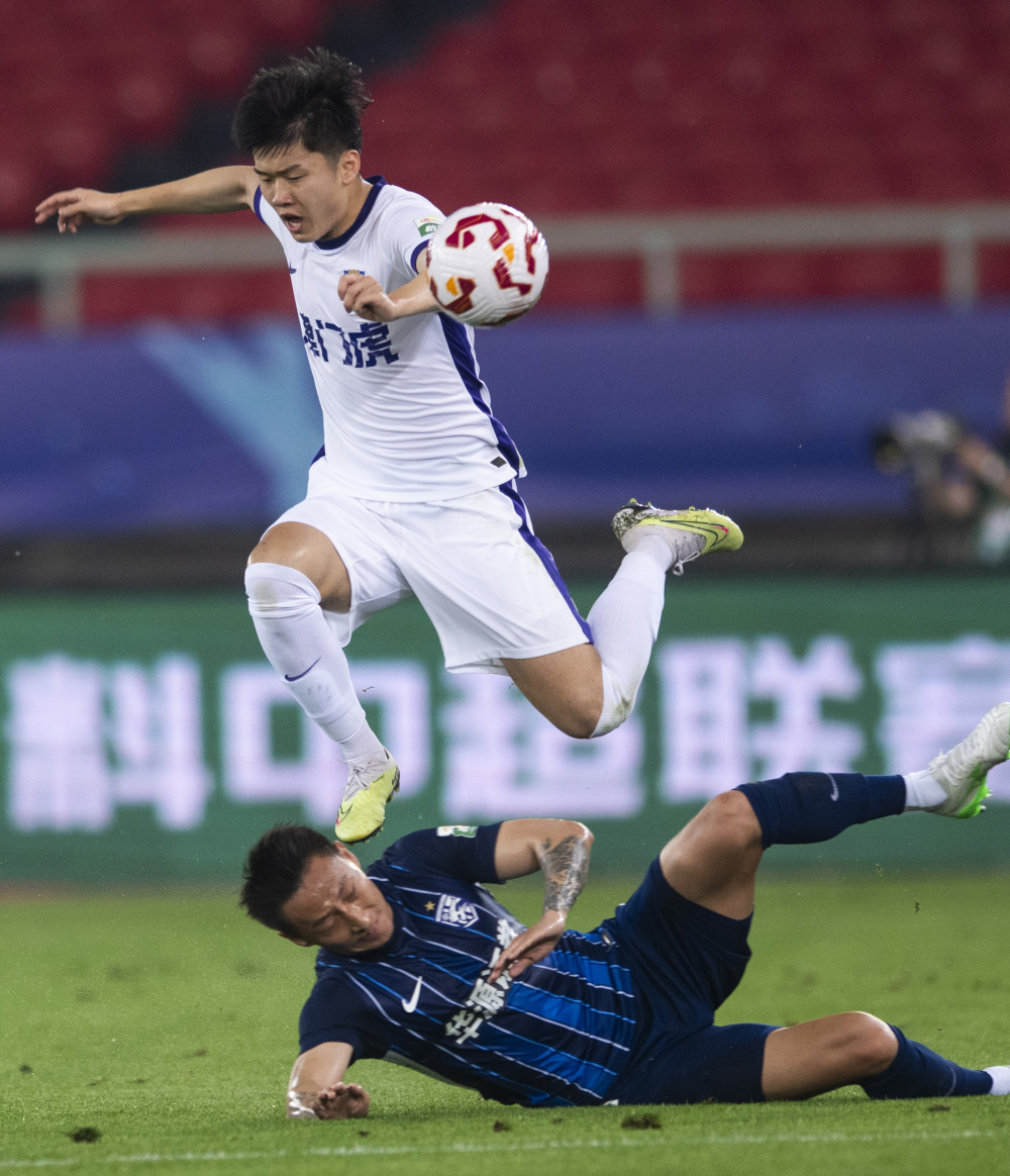 他在转会窗 他在转会窗