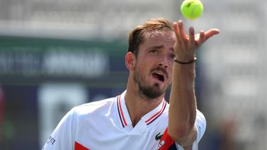 左路强行突 左路强行突