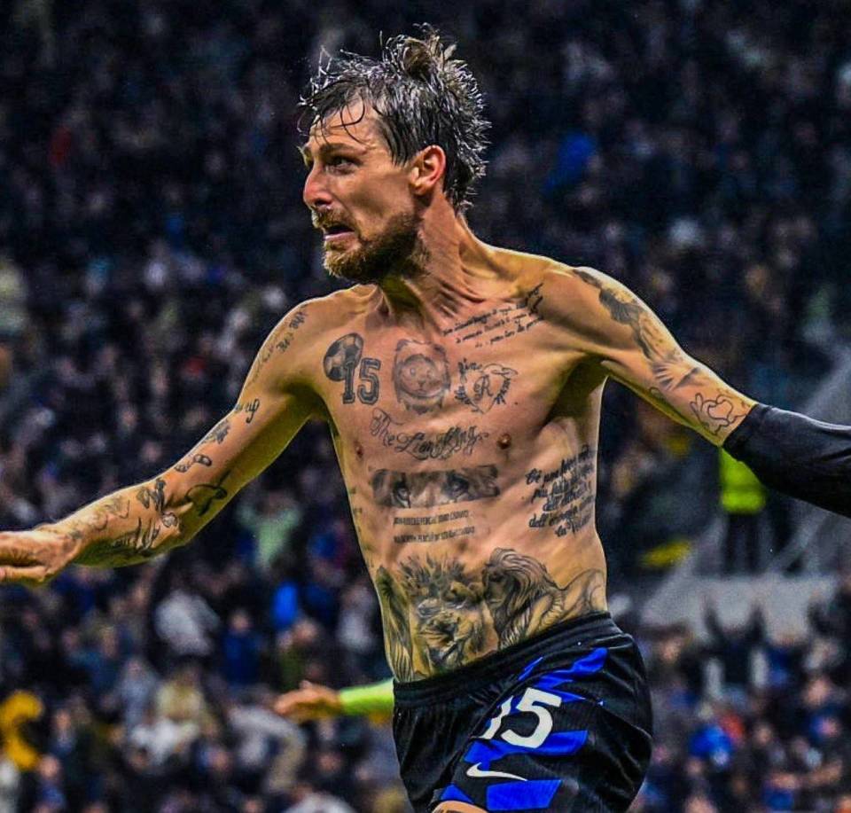 的球员之一 的球员之一