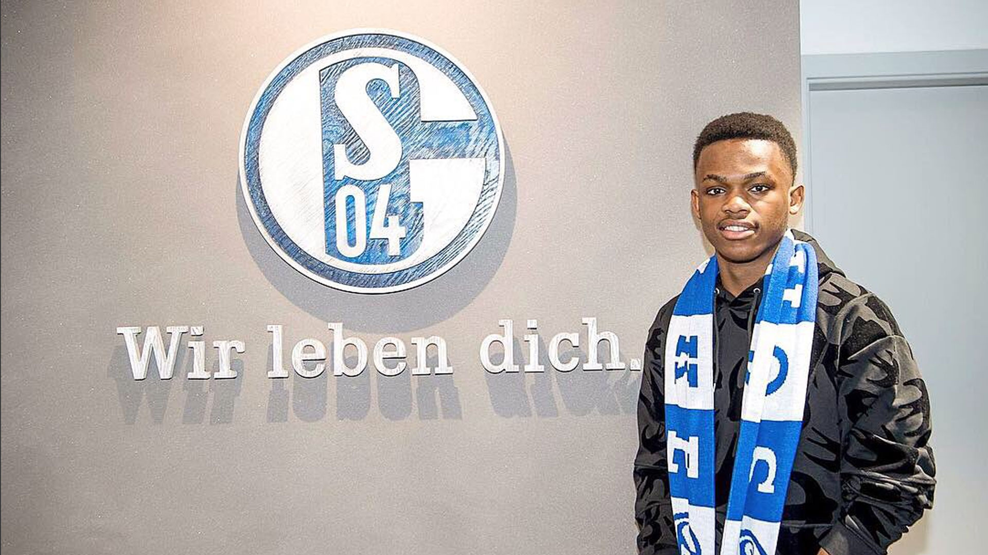 程也容易被 程也容易被